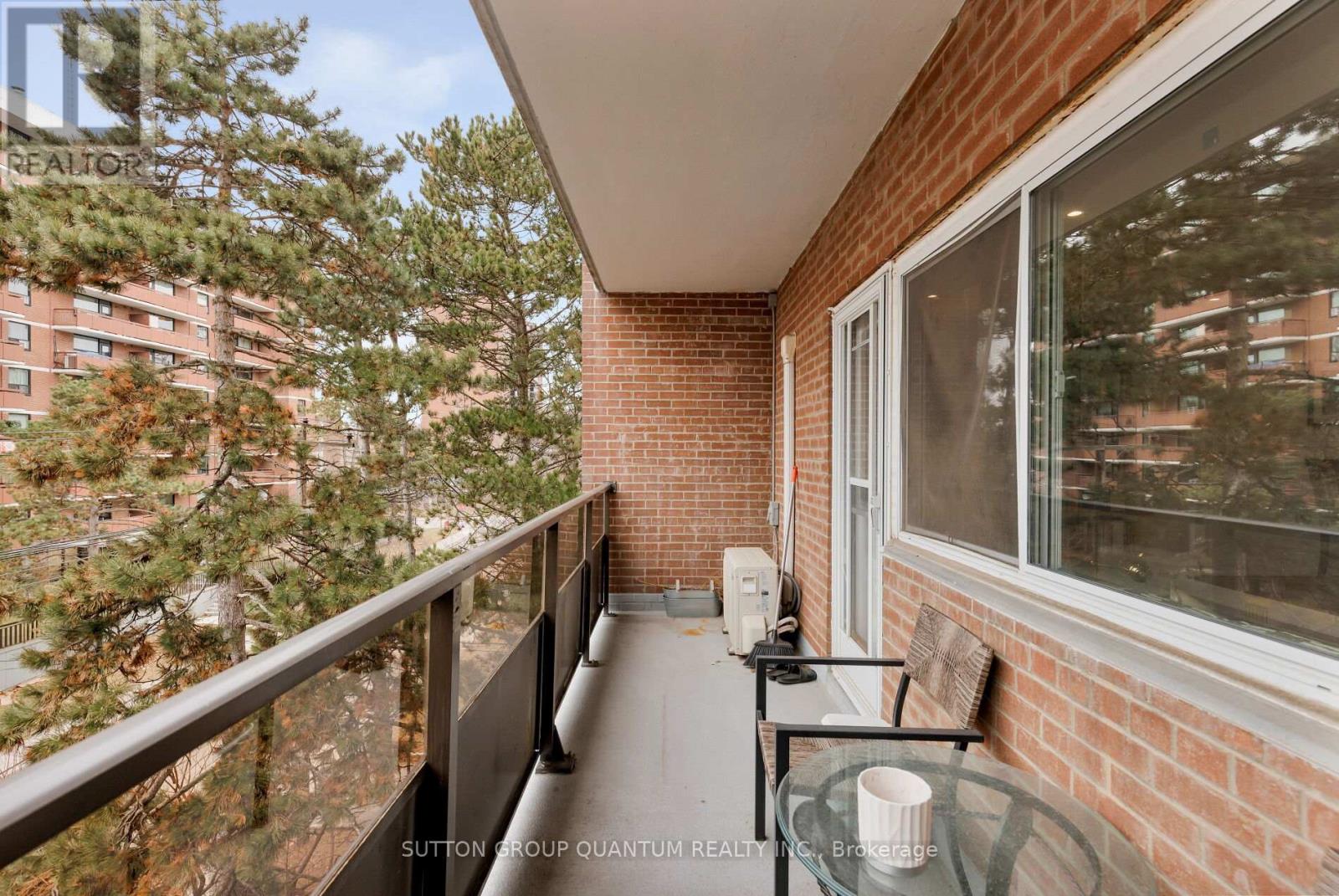 #401 15 ELIZABETH STREET N - 16