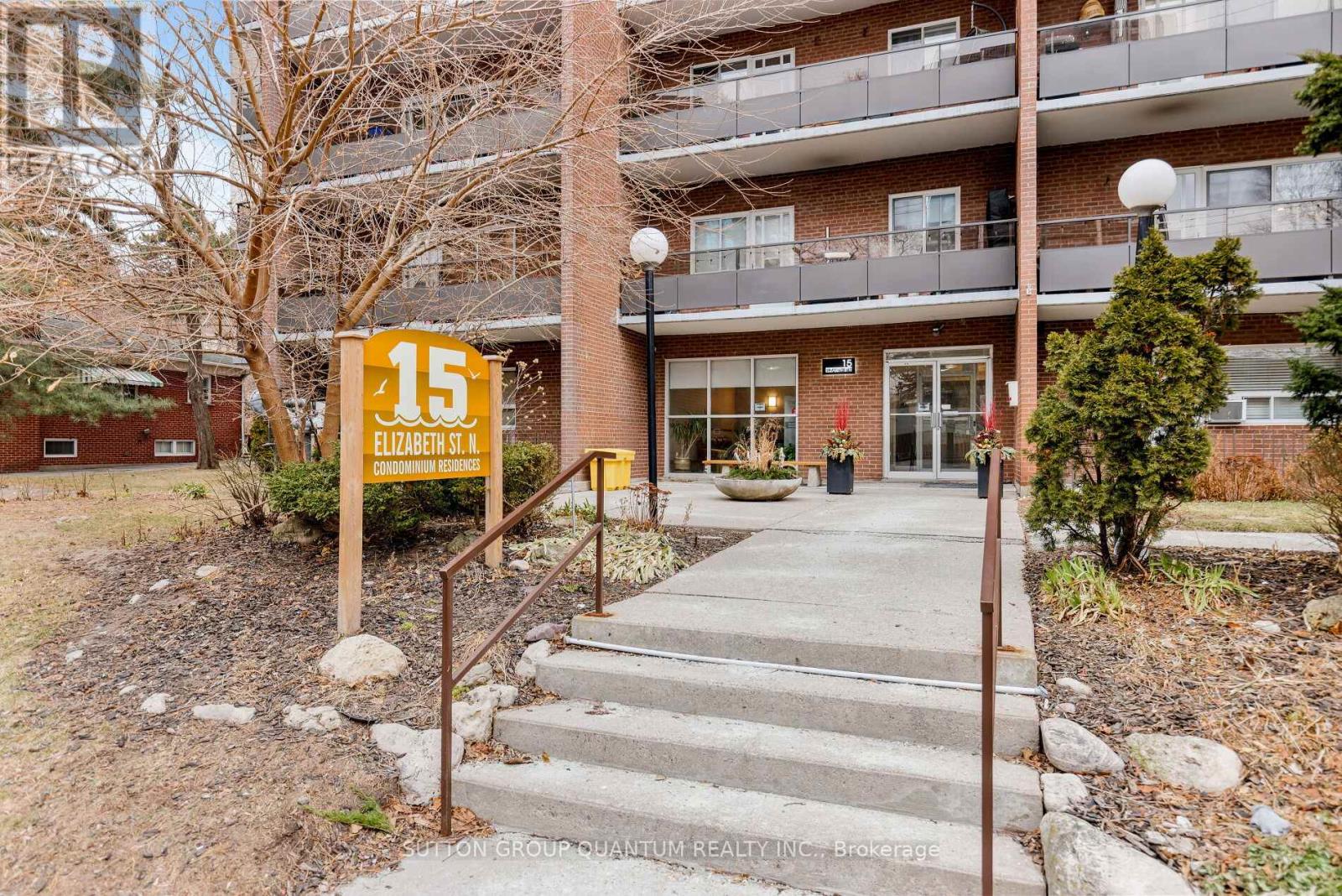#401 15 ELIZABETH STREET N - 4
