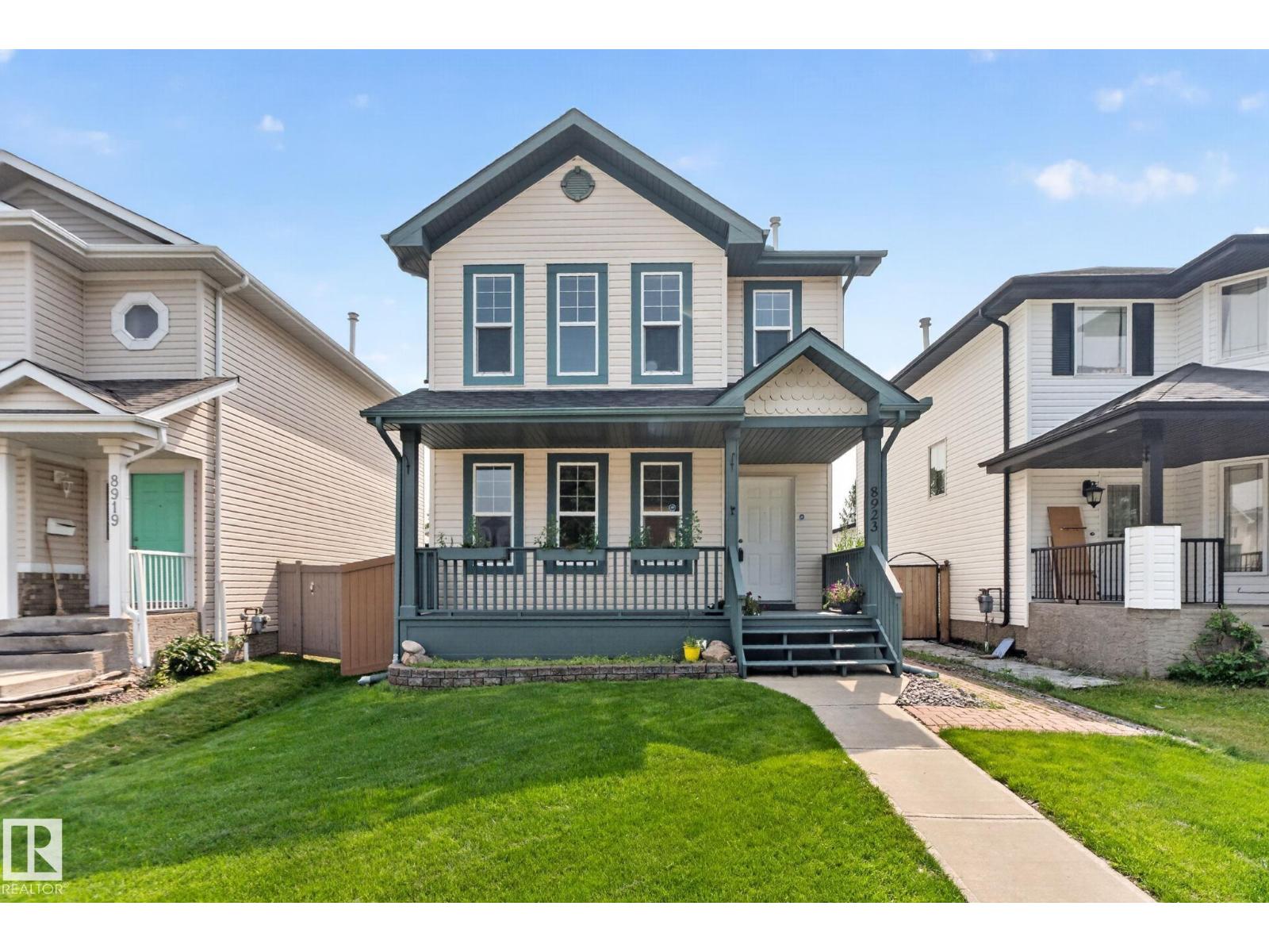 8923 173 AV NW - 59