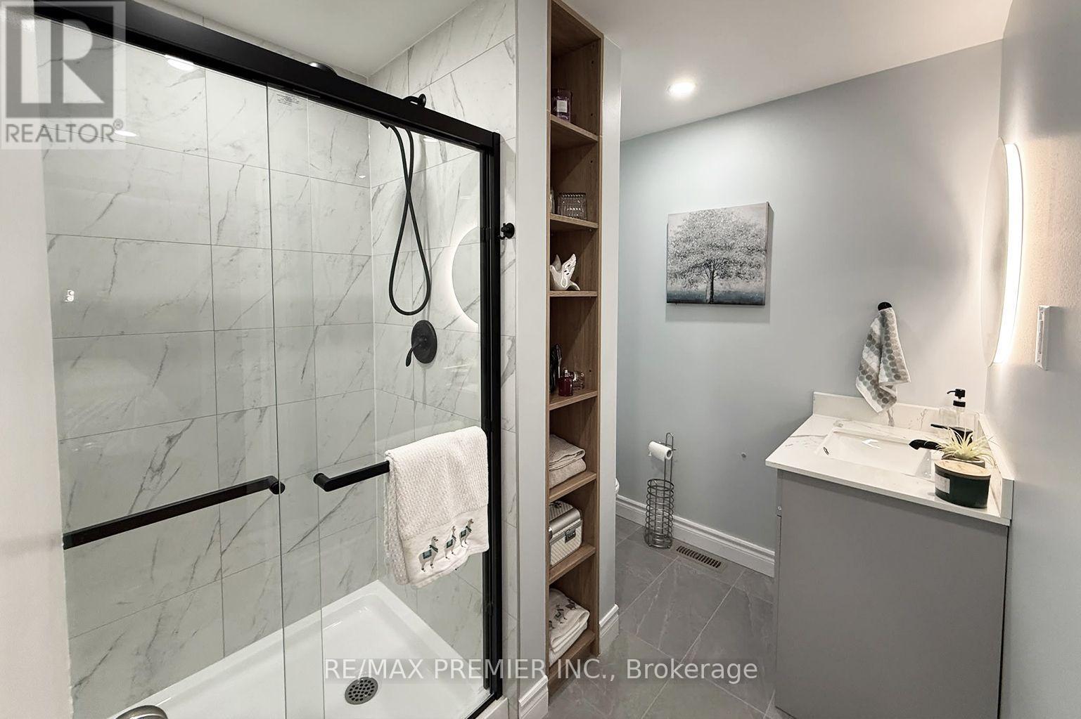 55 DEERPARK CRESCENT - 27