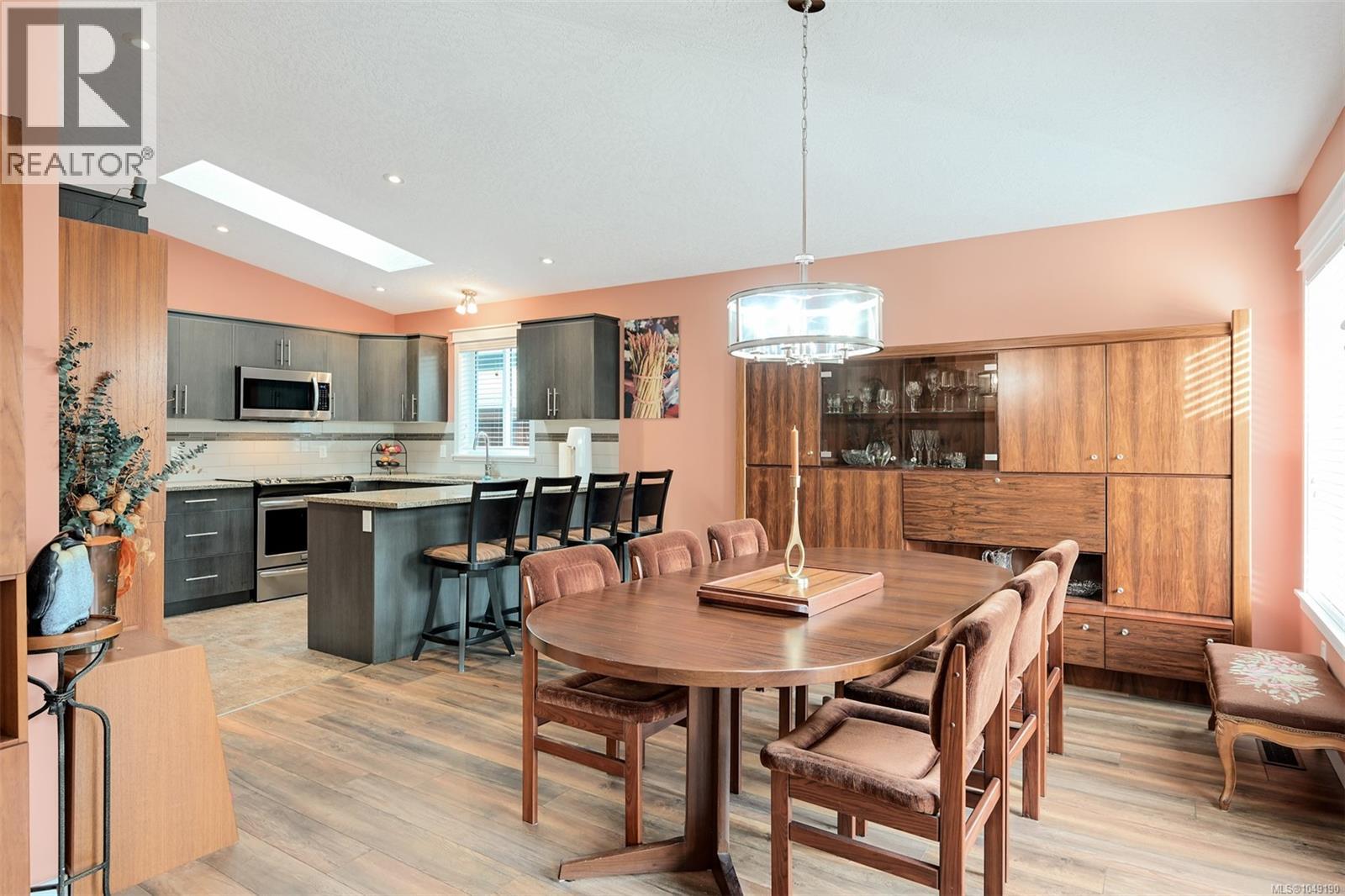 52 7586 Tetayut Road, Central Saanich