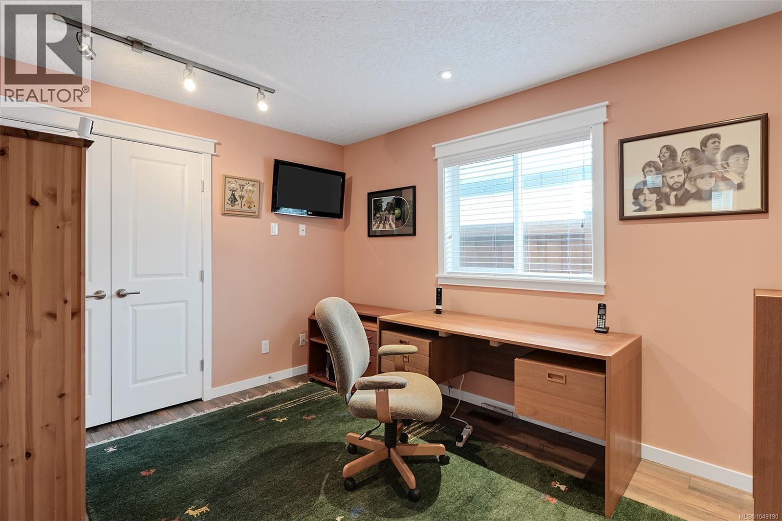 52 7586 Tetayut Road, Central Saanich