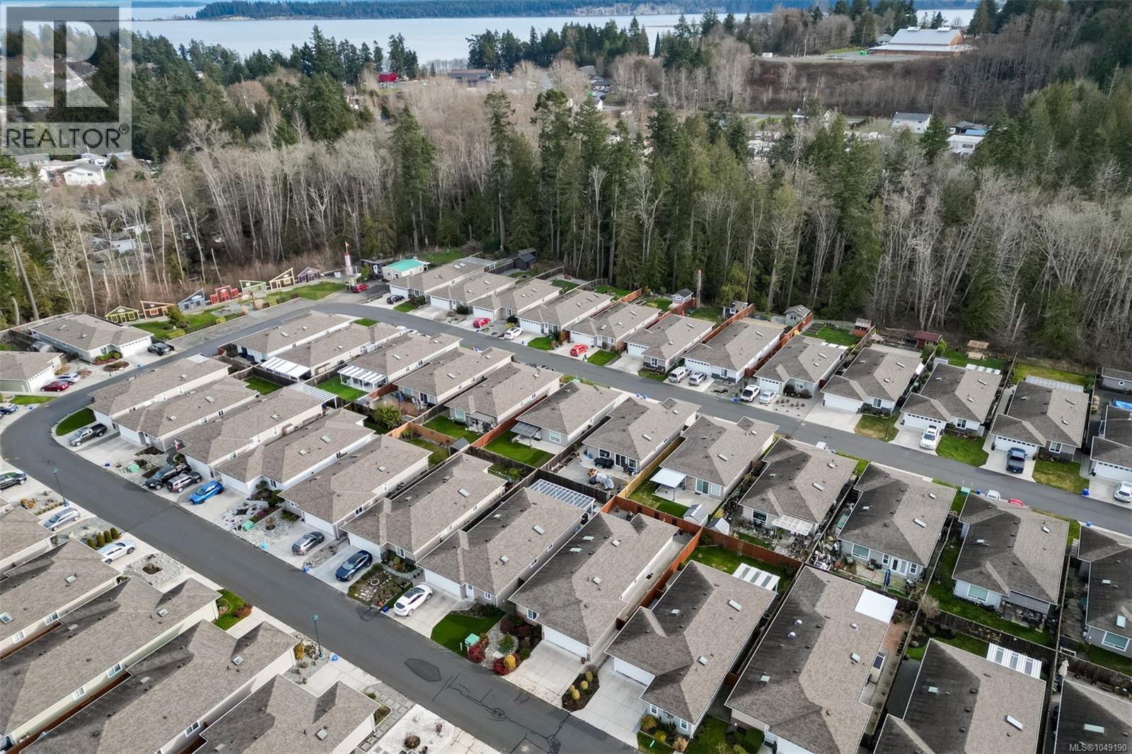52 7586 Tetayut Road, Central Saanich