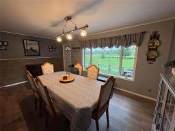 Family room - 144142 108 Road W, Dauphin, MB R7N2T7 Photo 8