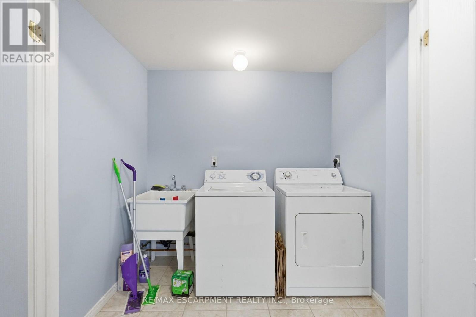 #2 222 FELLOWES CRESCENT - Image 26