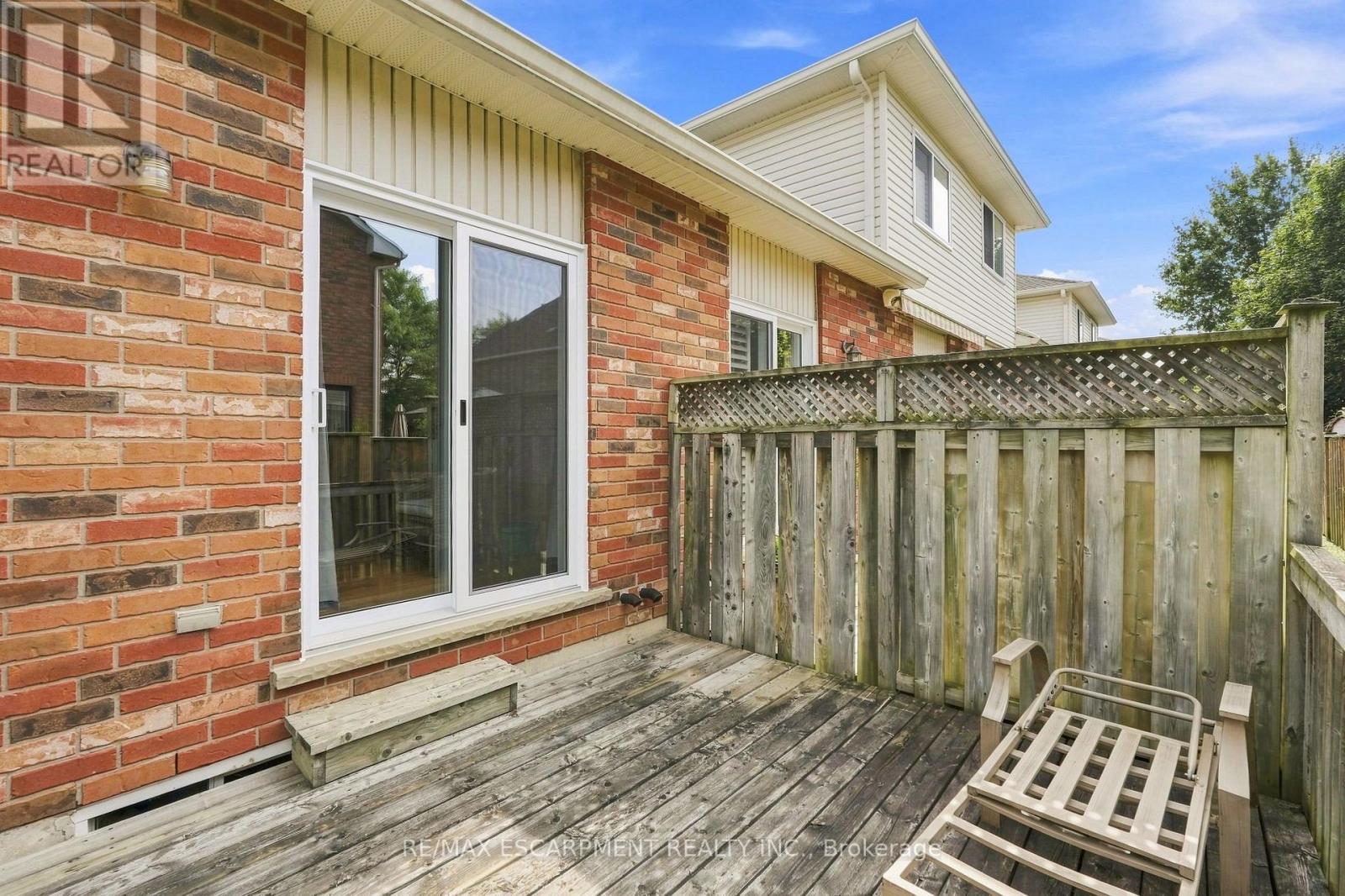 #2 222 FELLOWES CRESCENT - Image 28