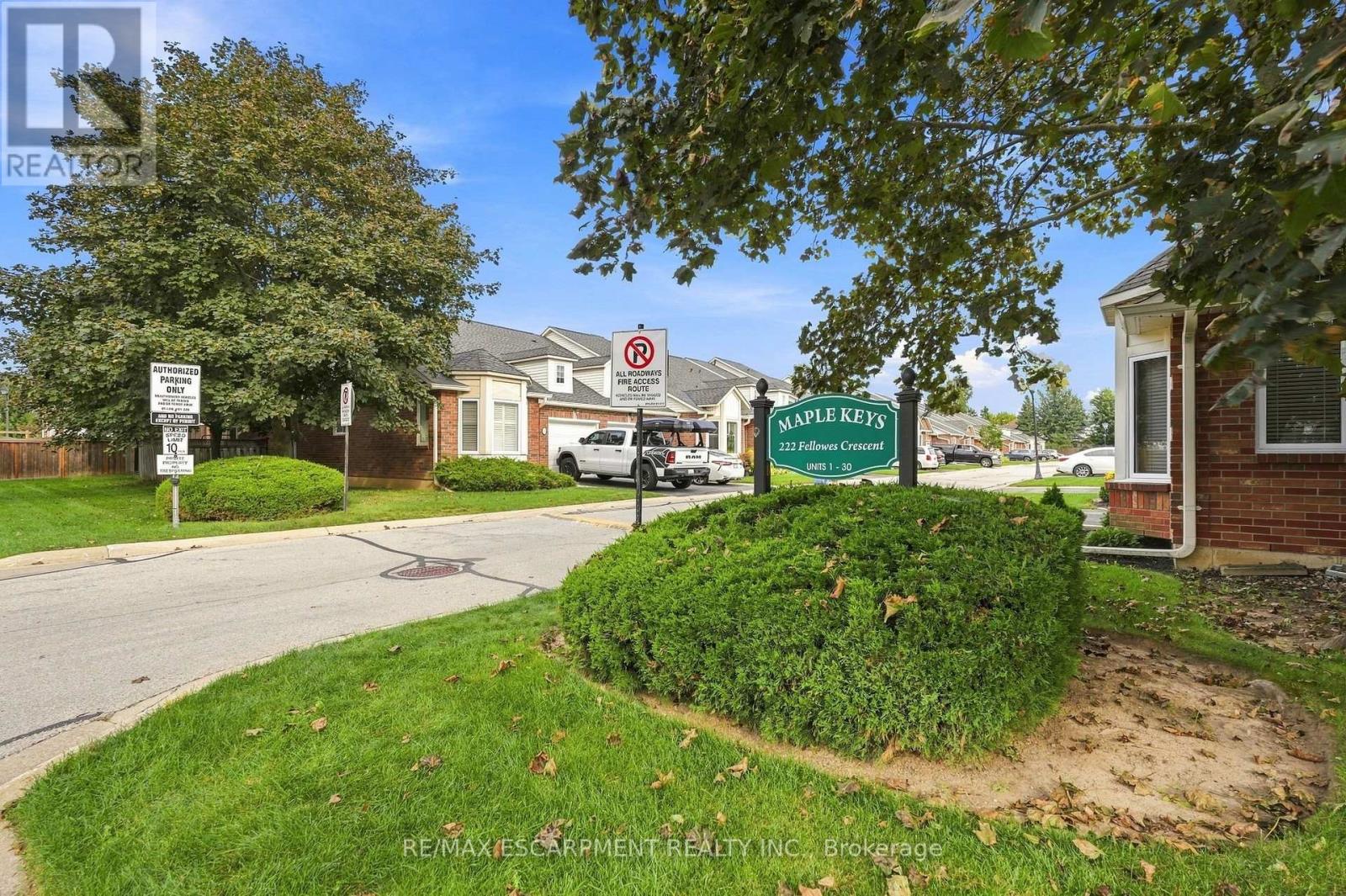 #2 222 FELLOWES CRESCENT - 32