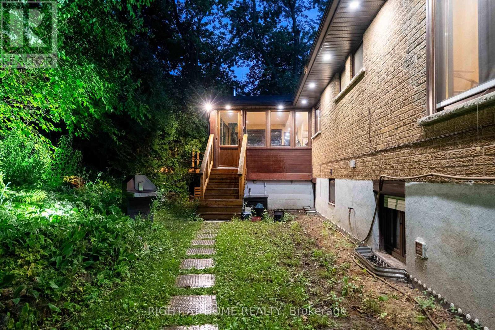 1101 Brimley Road — photo 41