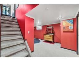 335 1 Street Se, Medicine Hat, AB T1A0A5 Photo 33