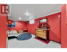 335 1 Street Se, Medicine Hat, AB T1A0A5 Photo 34
