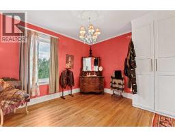 335 1 Street Se, Medicine Hat, AB T1A0A5 Photo 30