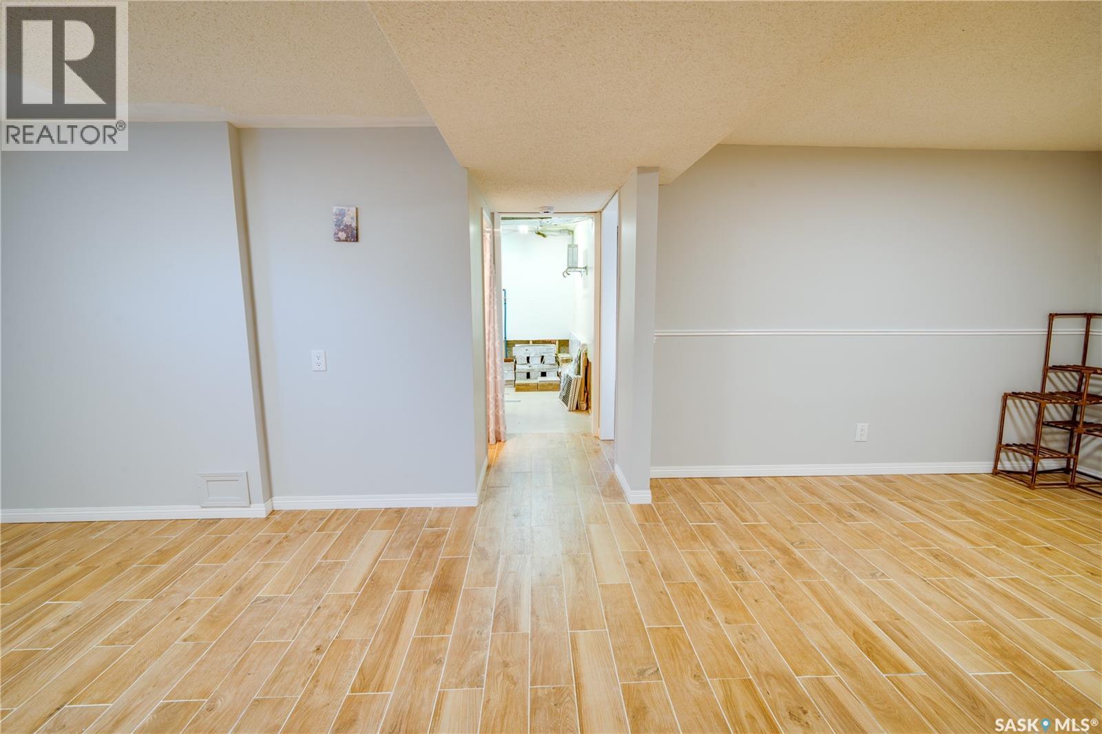 1304 Queen CRESCENT - Image 29