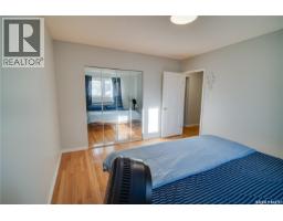 1304 Queen Crescent, Moose Jaw, SK S6H3G4 Photo 17