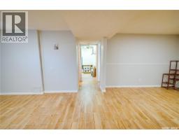 1304 Queen Crescent, Moose Jaw, SK S6H3G4 Photo 29