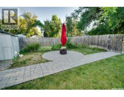 1304 Queen Crescent, Moose Jaw, SK S6H3G4 Photo 37