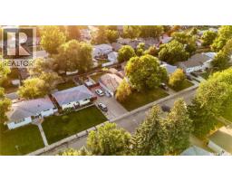 1304 Queen Crescent, Moose Jaw, SK S6H3G4 Photo 41