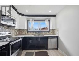 Kitchen - 731 Maryvale Way Ne, Calgary, AB T2A2V8 Photo 10