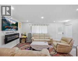 4pc Bathroom - 731 Maryvale Way Ne, Calgary, AB T2A2V8 Photo 7