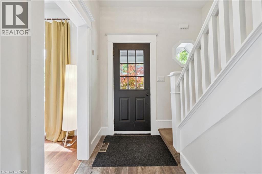 54 WILLOW Street - 4