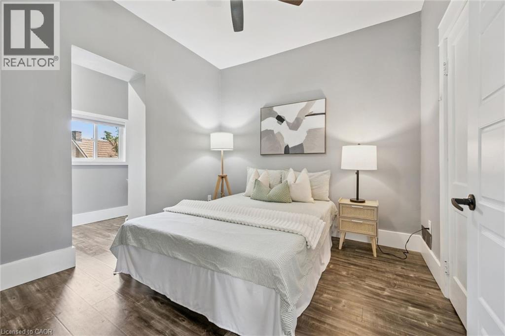 54 WILLOW Street - Image 23