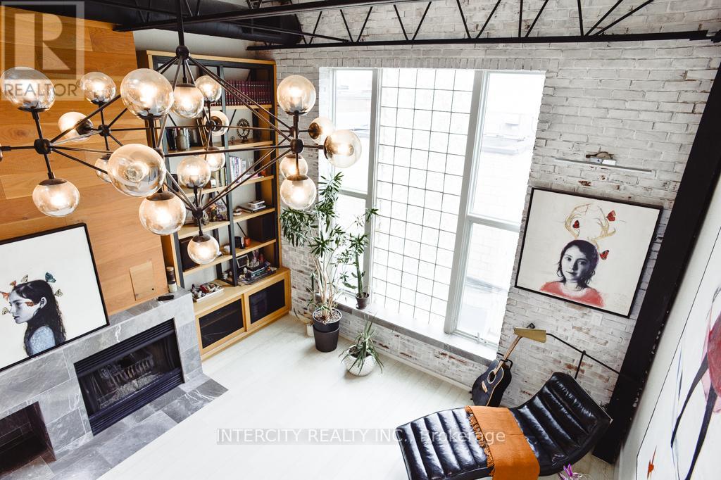 #208 676 RICHMOND STREET W - 20