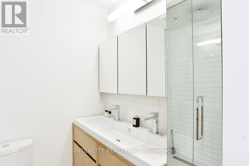 #208 676 RICHMOND STREET W - Image 29