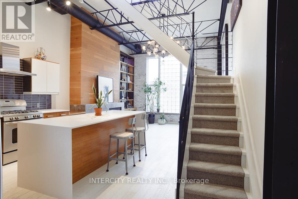 #208 676 RICHMOND STREET W - 6