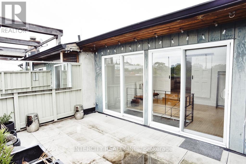 #208 676 RICHMOND STREET W - 39