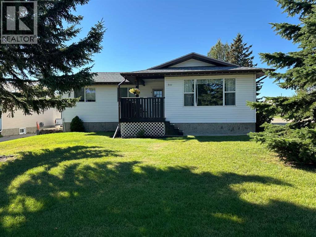 301 Westhill Close - 1