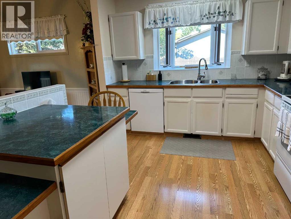 301 Westhill Close - 10