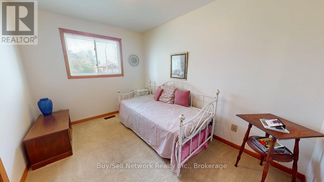 2565 MARSDALE DRIVE - 16
