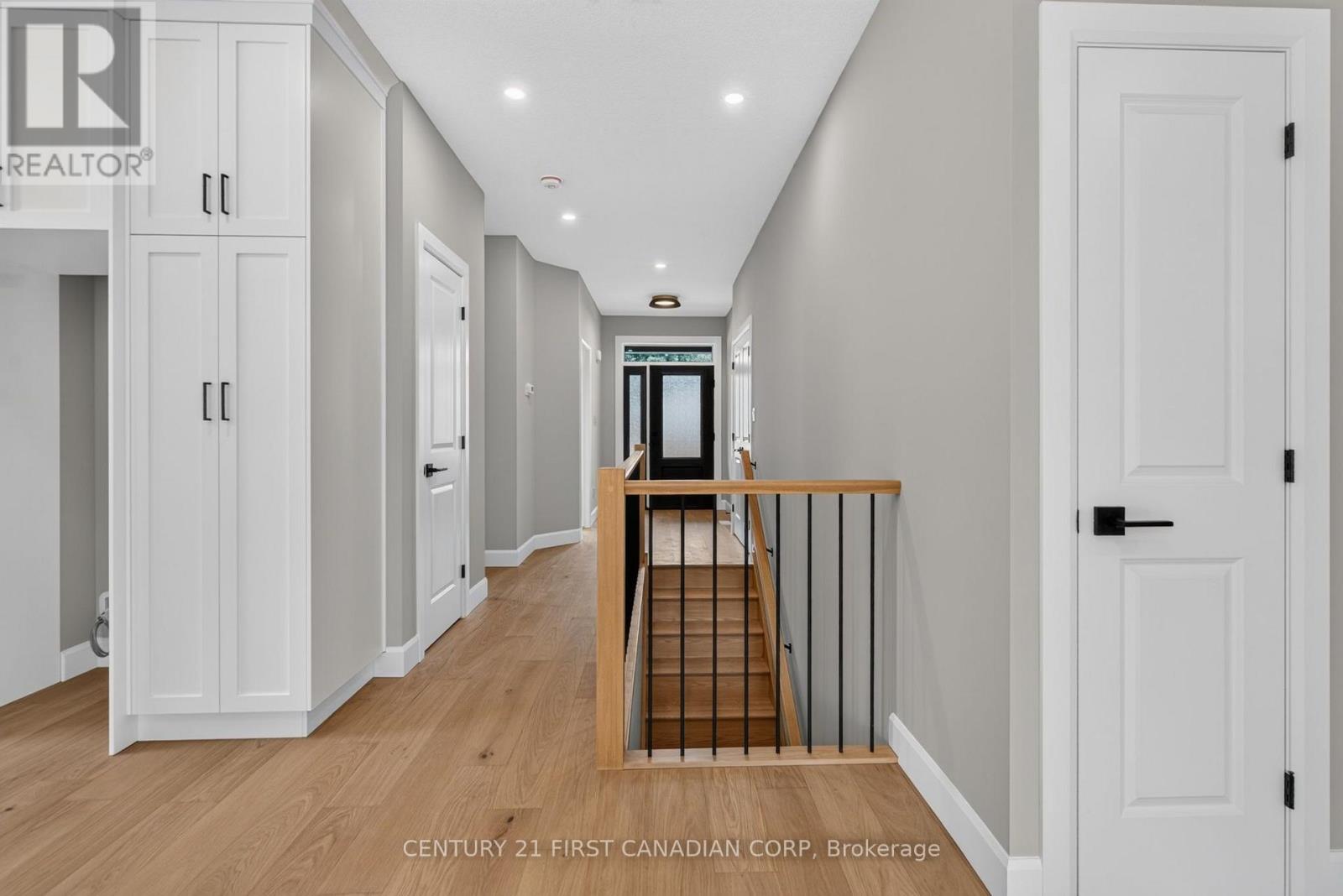 4 - 430 HEAD STREET N, Strathroy-Caradoc (NE) — photo 5