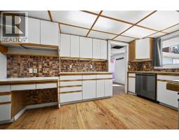 5pc Bathroom - 22118 Hwy 669, Valleyview, AB T0H3N0 Photo 9