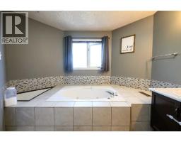 9540 62 Avenue, Grande Prairie, AB T8W2C6 Photo 24