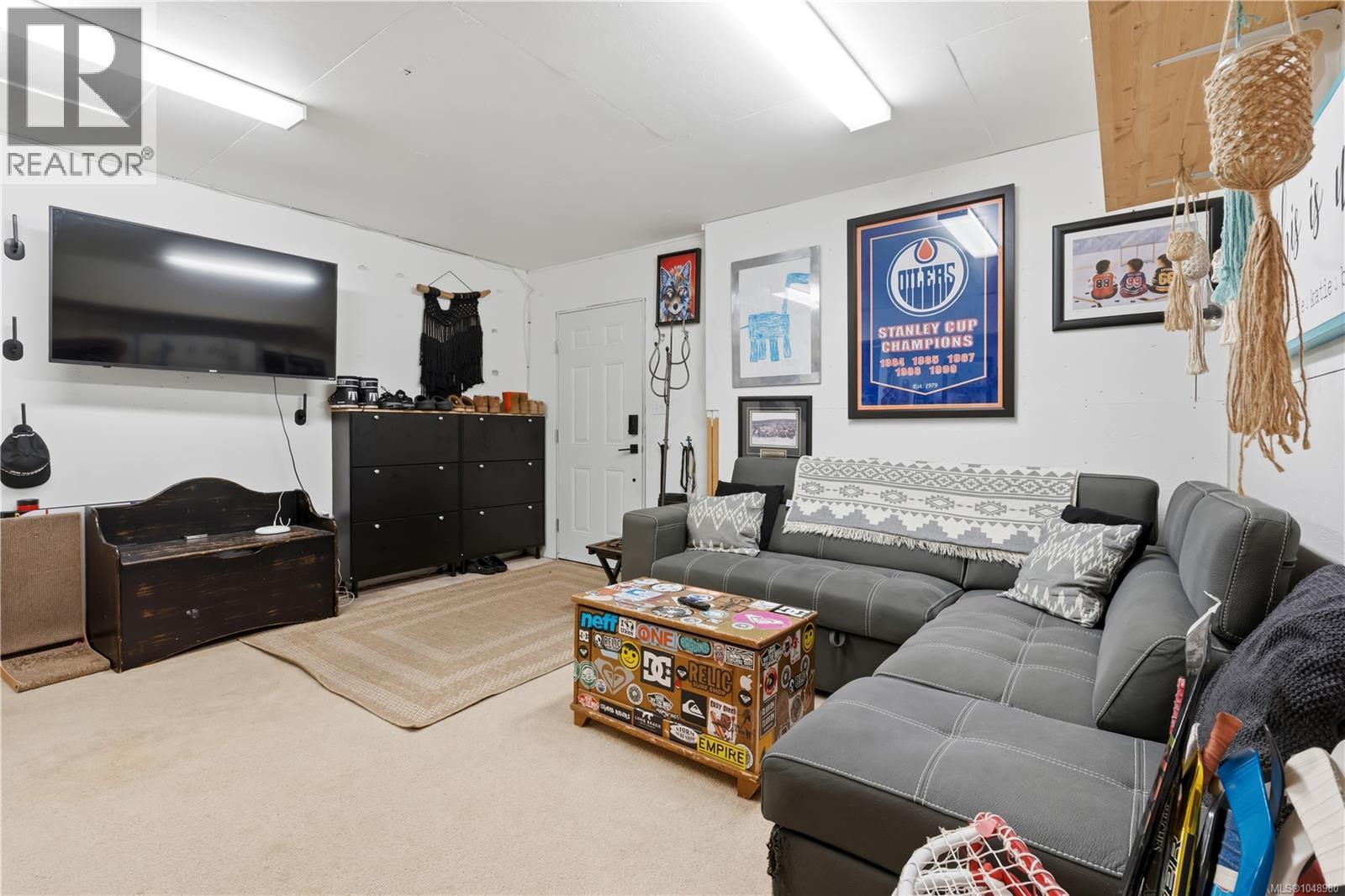 1626 Larch Rd - Image 9