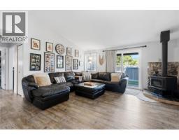 1626 Larch Rd, Ucluelet, BC V0R3A0 Photo 22