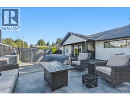 1626 Larch Rd, Ucluelet, BC V0R3A0 Photo 27