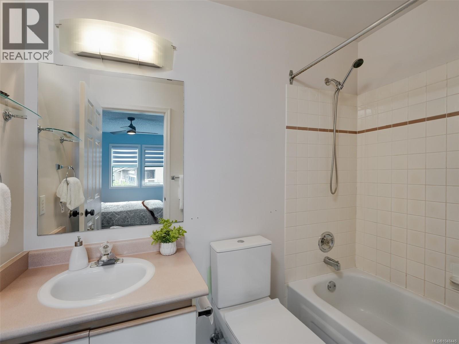 12 240 Burnside Road East, Saanich