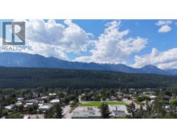 711 10th Street S, Golden, BC V0A1H0 Photo 30