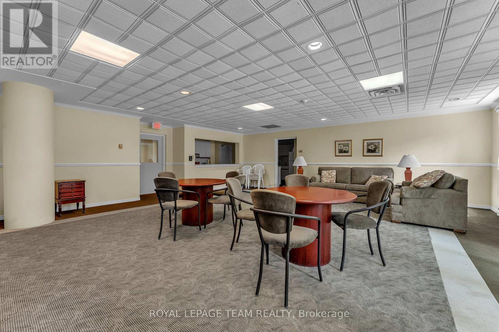 #302 115 BARRETT COURT - Image 33