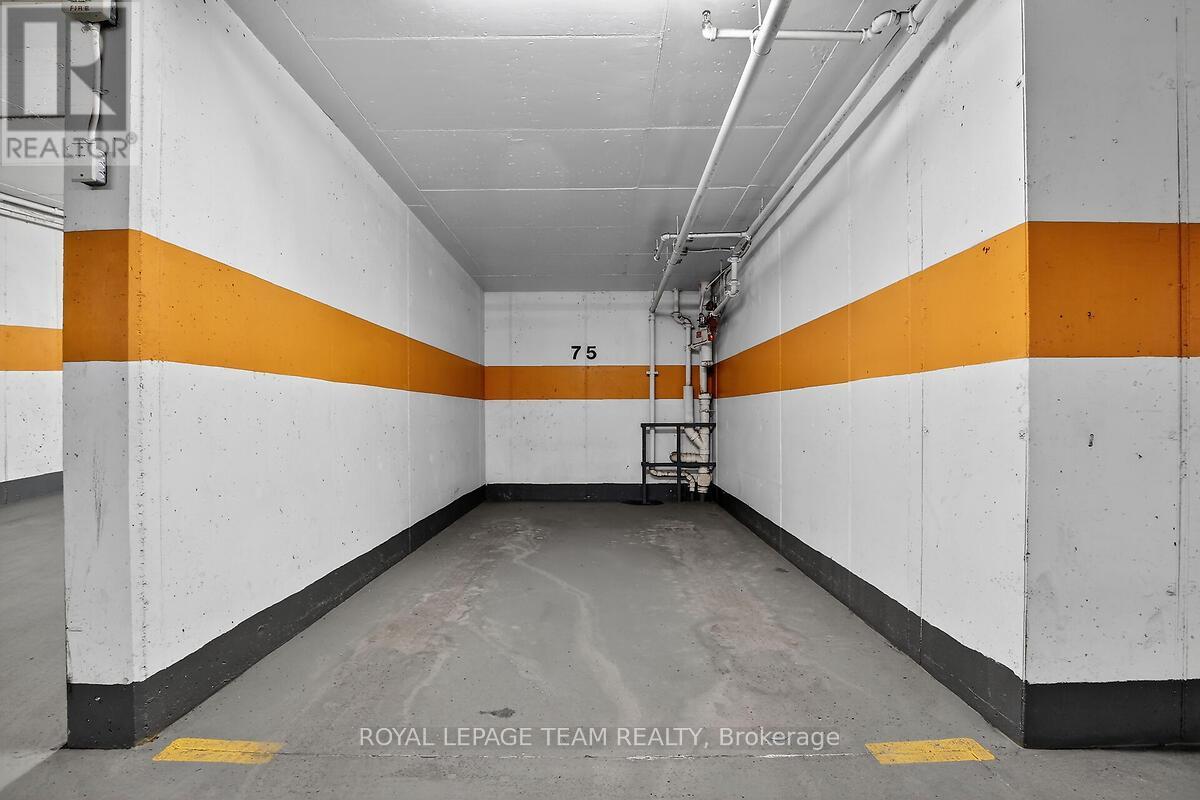 #406 201 PARKDALE AVENUE - 35