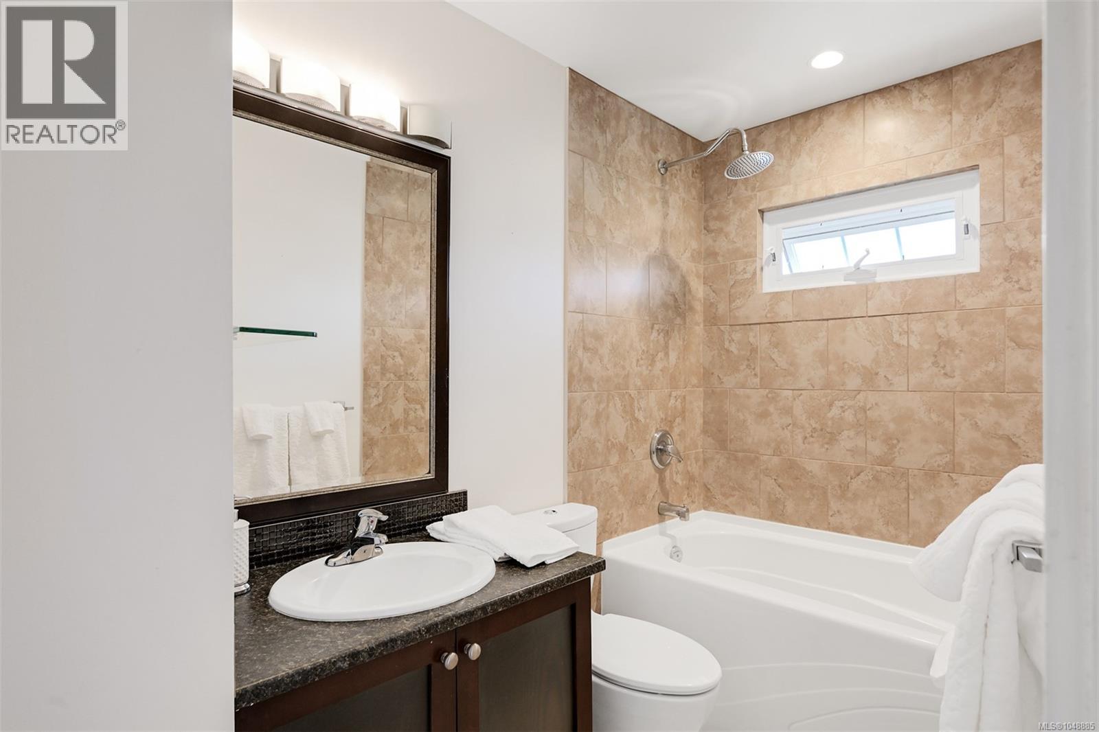  670 Polyanthus Crescent, Saanich