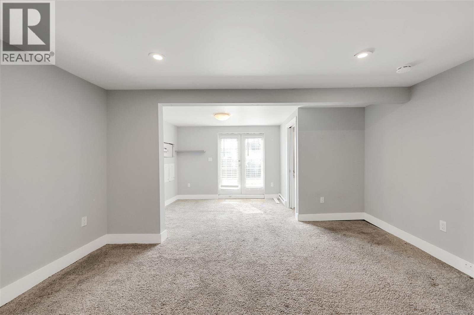  670 Polyanthus Crescent, Saanich