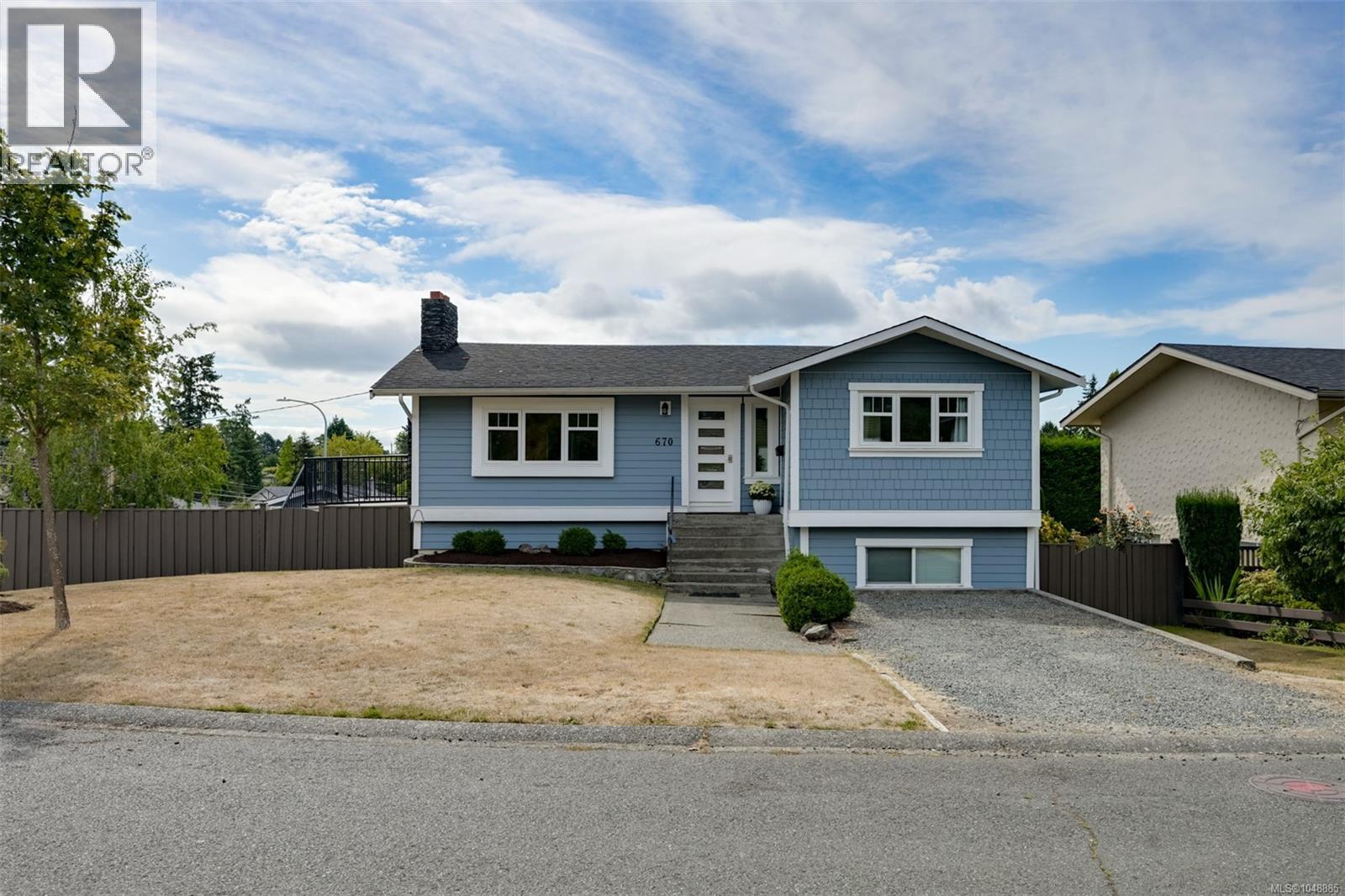  670 Polyanthus Crescent, Saanich
