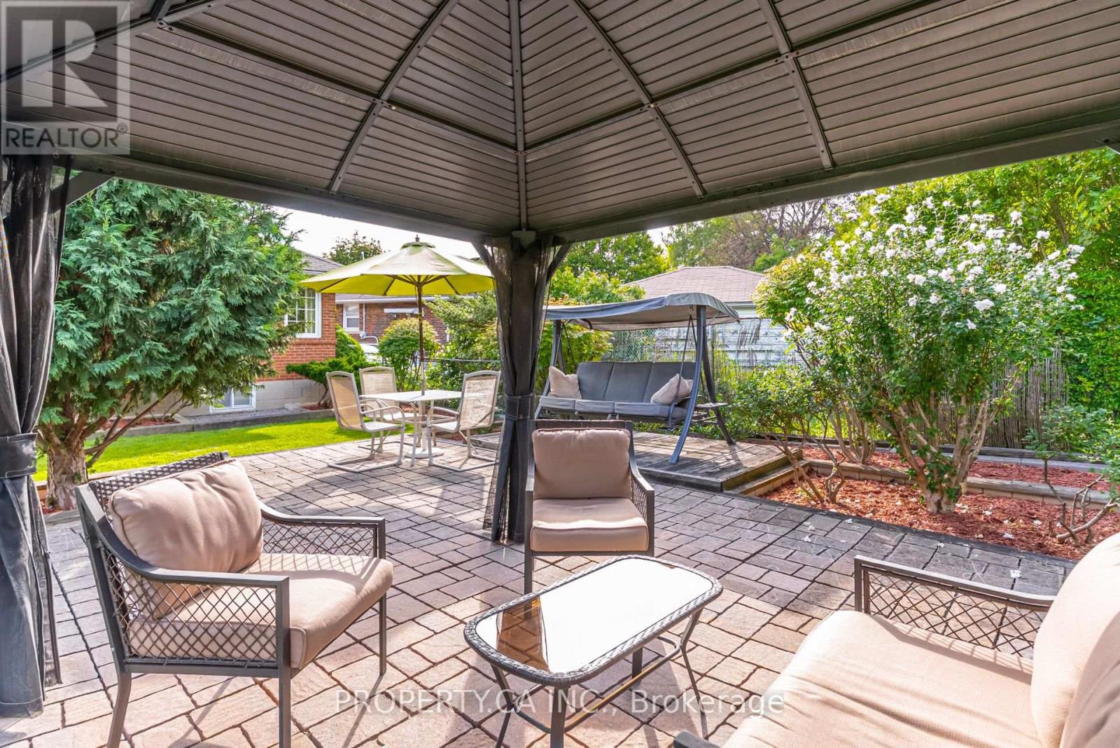 11 BARNSLEY COURT - Image 32
