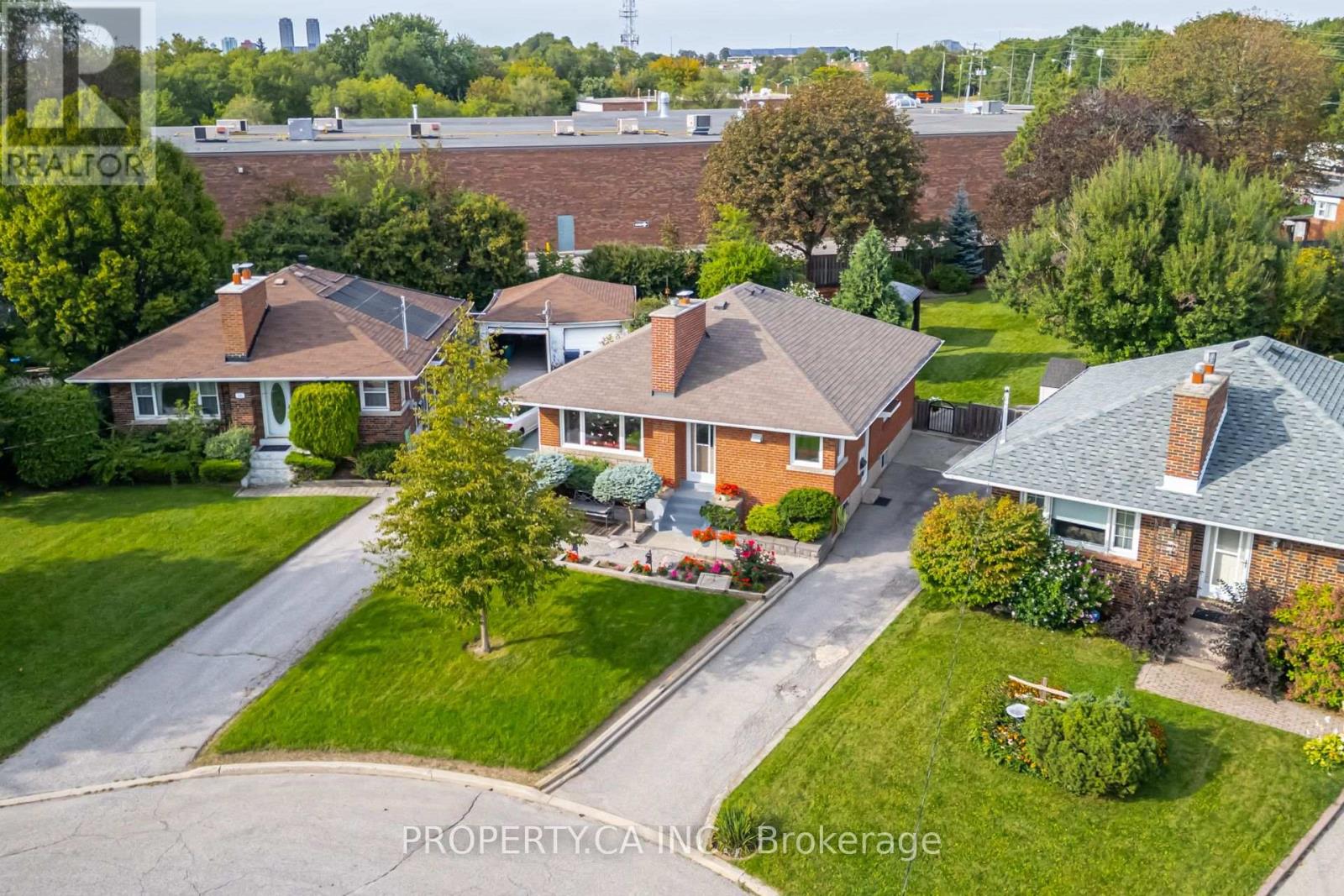 11 BARNSLEY COURT - Image 33