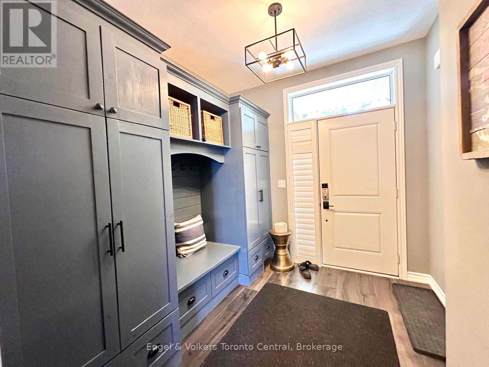 35 LETT AVENUE, Collingwood — photo 3