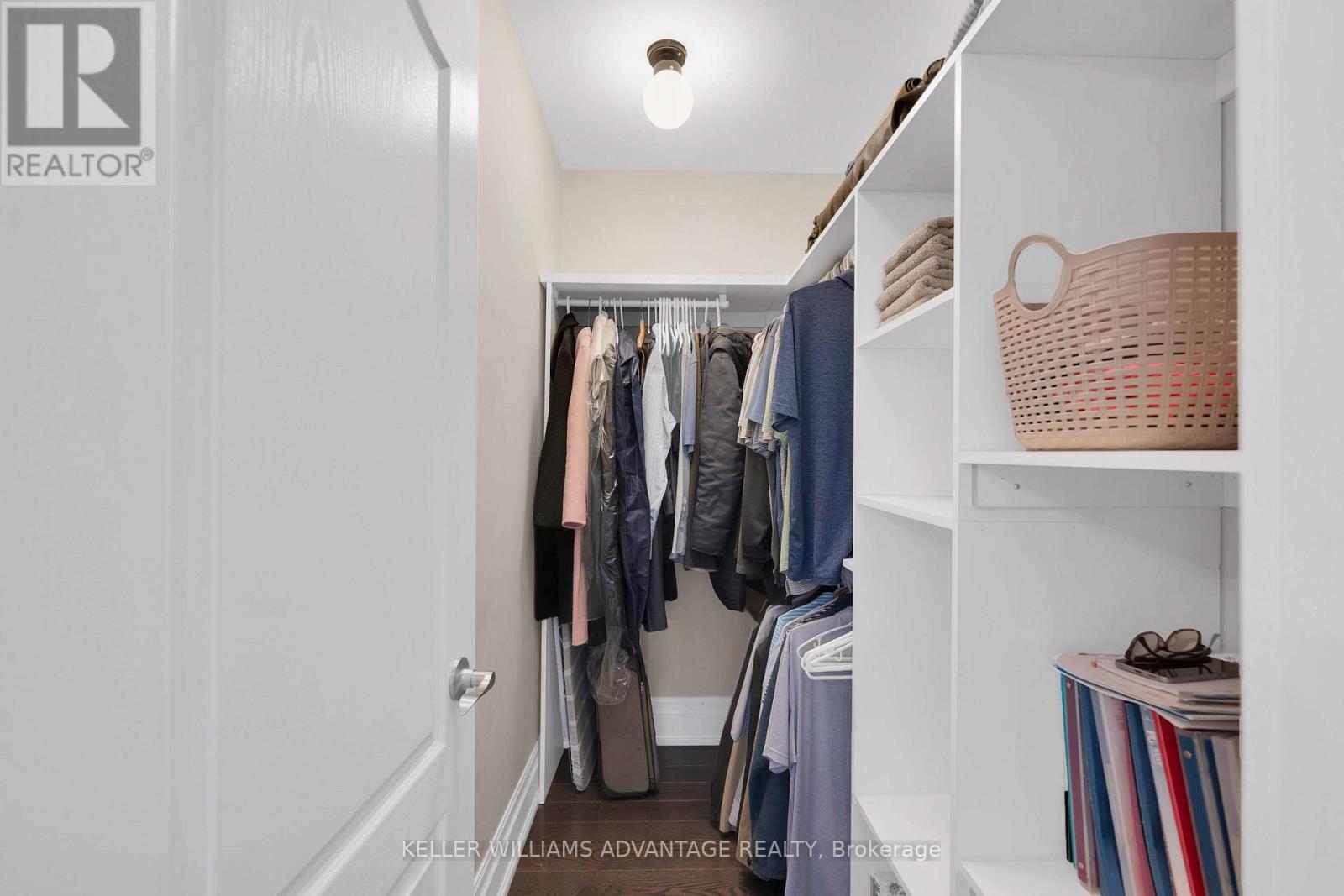 108 ROSEVIEW AVENUE - 23