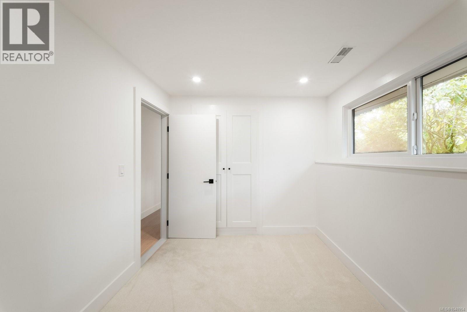 1601 Mileva Lane - 27
