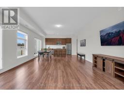 Living room - 413 - 555 William Graham Drive, Aurora, ON L4G3H9 Photo 6